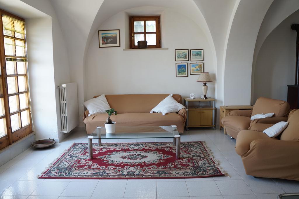 Il Giardino Bed and Breakfast Penne Exteriör bild